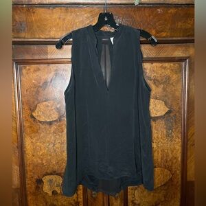GUC Alice +Olivia Air- Sleeveless Black Silk Top. Size M